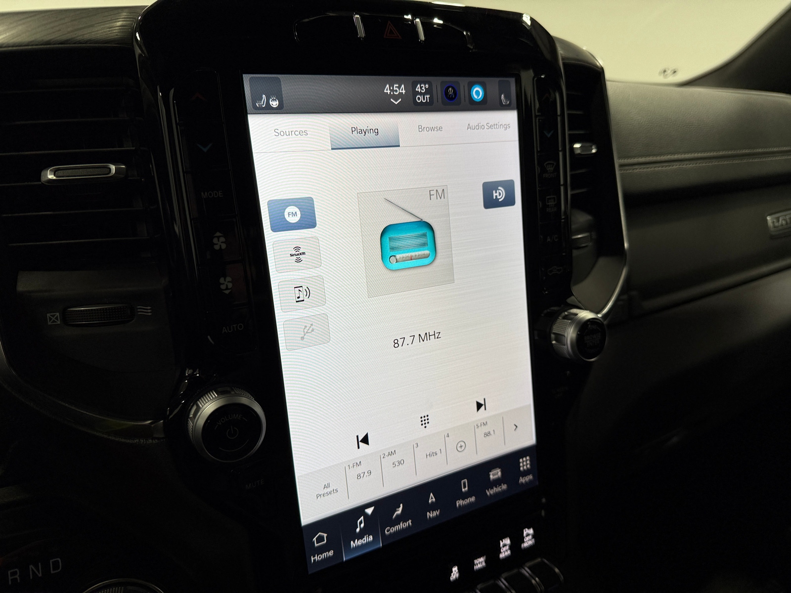 Thumbnail: 2024 RAM 1500 - 3