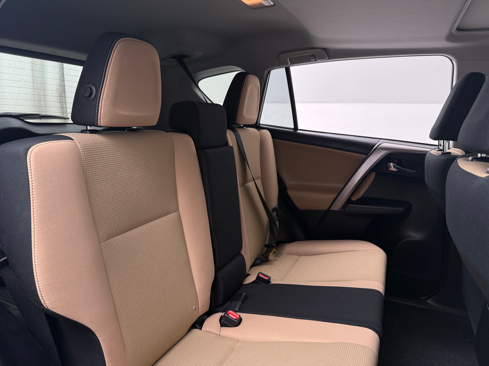 Thumbnail: 2018 Toyota RAV4 - 6