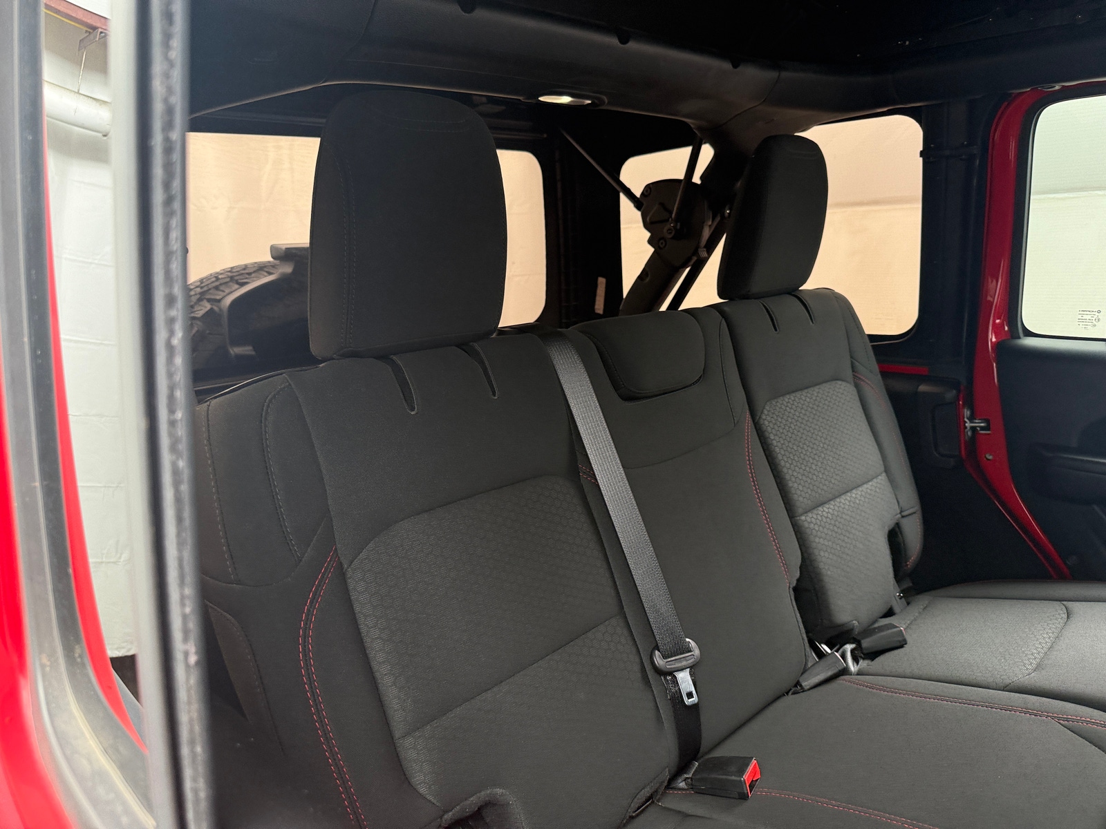 Thumbnail: 2019 Jeep Wrangler - 6