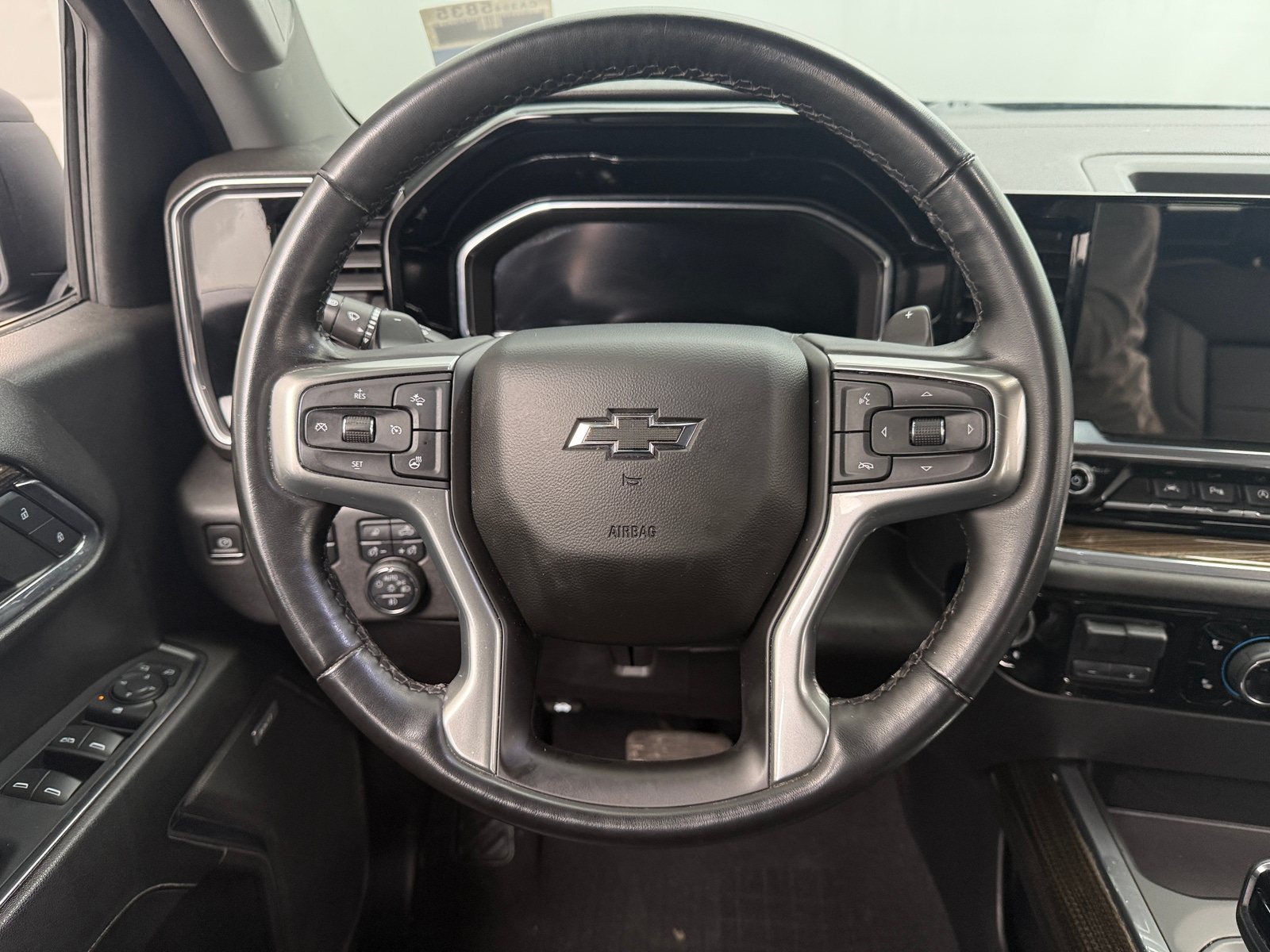 Thumbnail: 2023 Chevrolet Silverado 1500 - 5