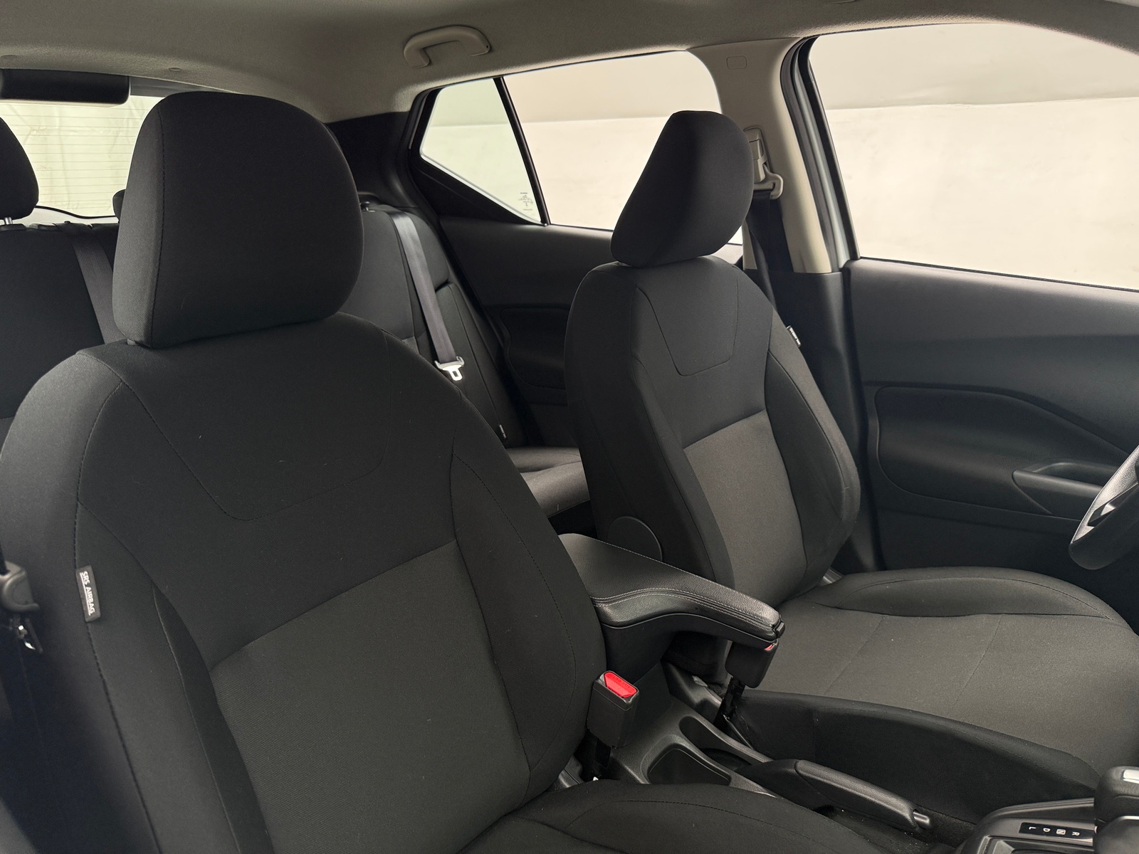 Thumbnail: 2025 Nissan Kicks - 2