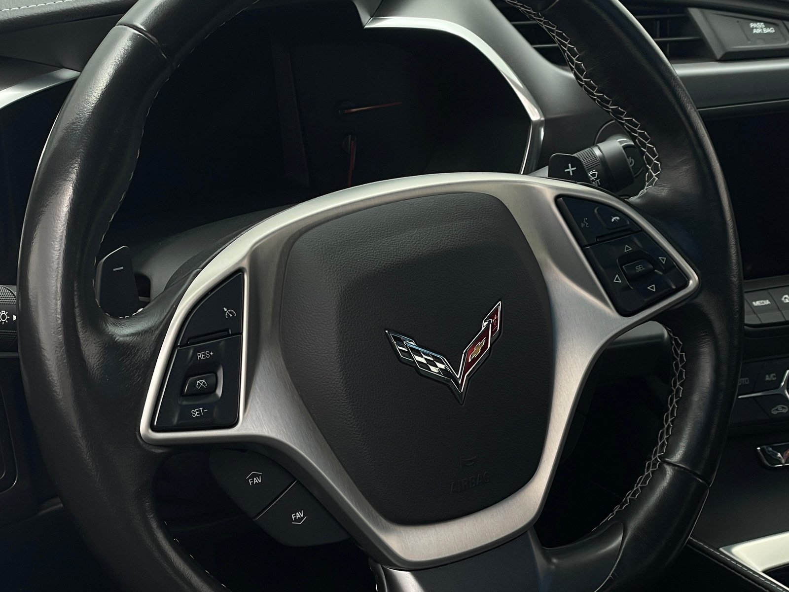 Thumbnail: 2018 Chevrolet Corvette - 3