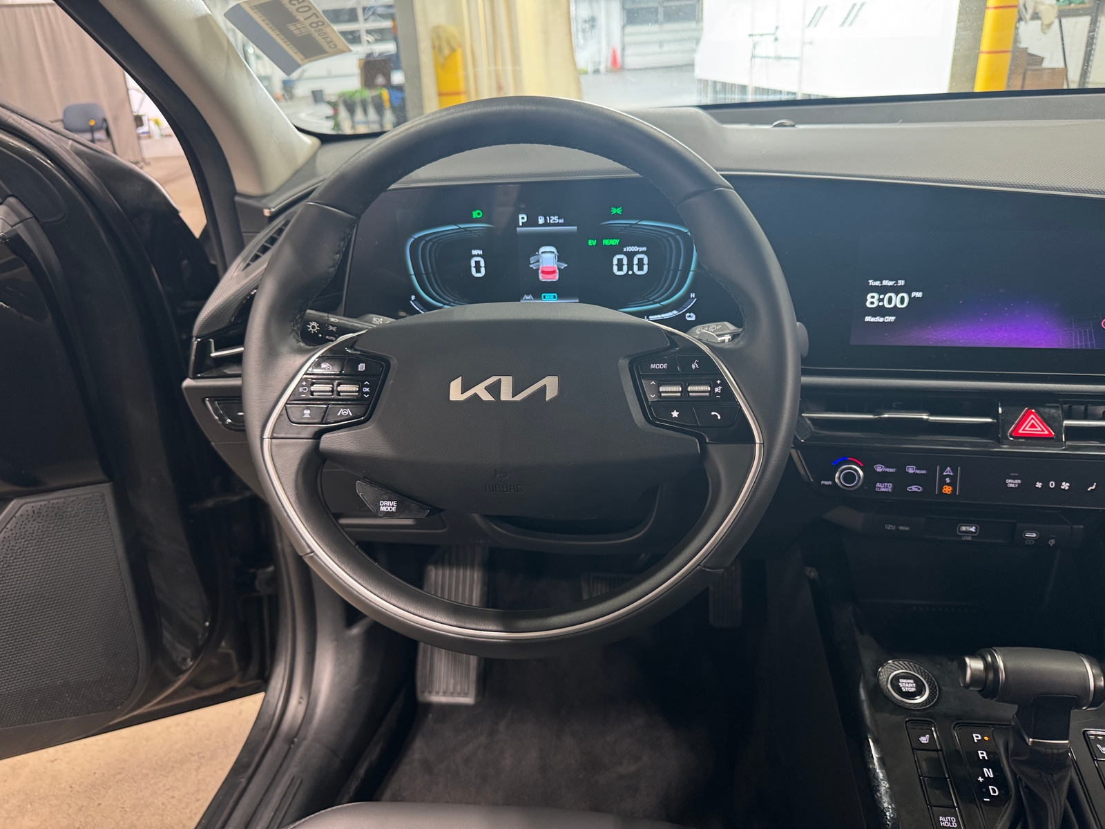 Thumbnail: 2024 Kia Niro - 5