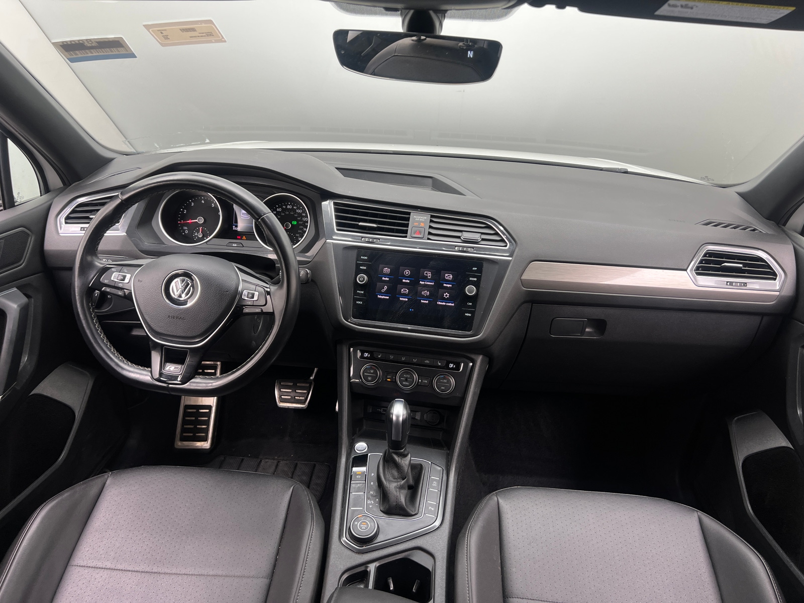 Thumbnail: 2020 Volkswagen Tiguan - 2