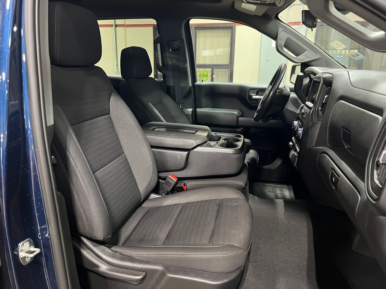 Thumbnail: 2023 Chevrolet Silverado 1500 - 2