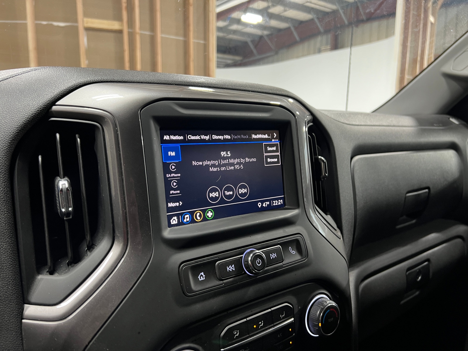 Thumbnail: 2023 Chevrolet Silverado 1500 - 4