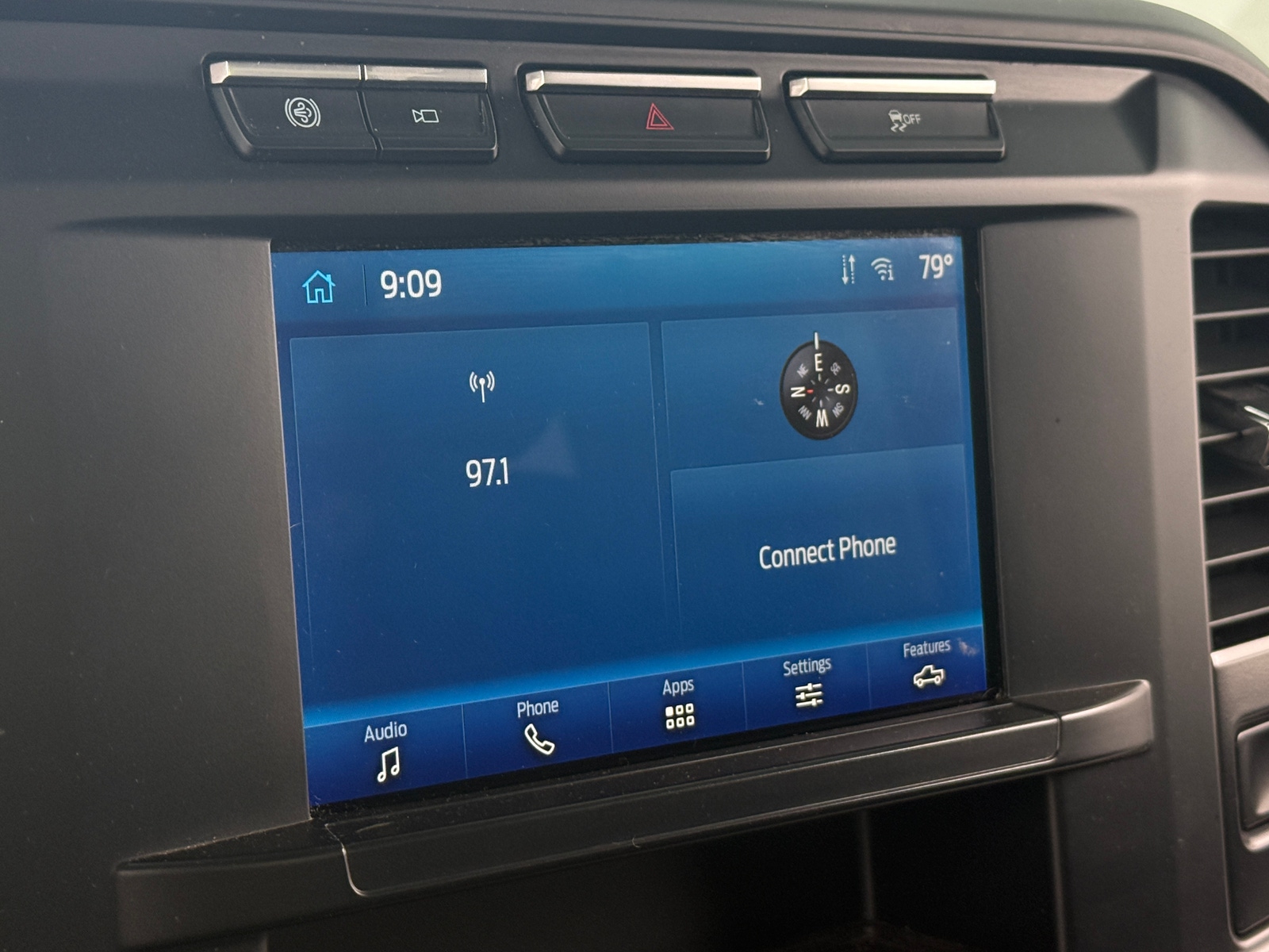 Thumbnail: 2023 Ford Econoline - 4