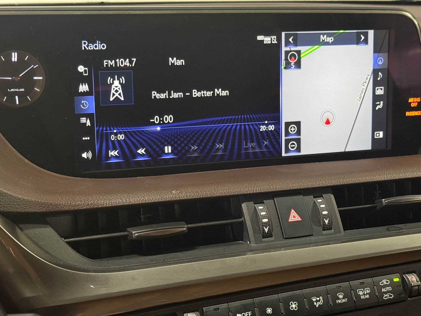 Thumbnail: 2021 Lexus ES - 3