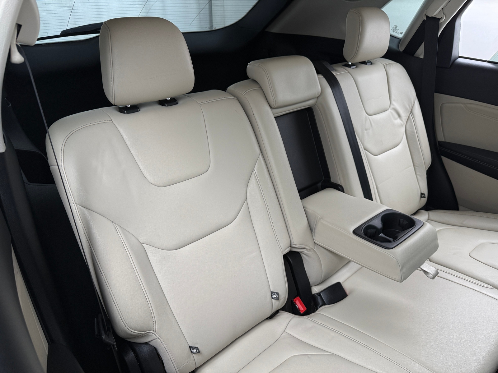 Thumbnail: 2019 Ford Edge - 5