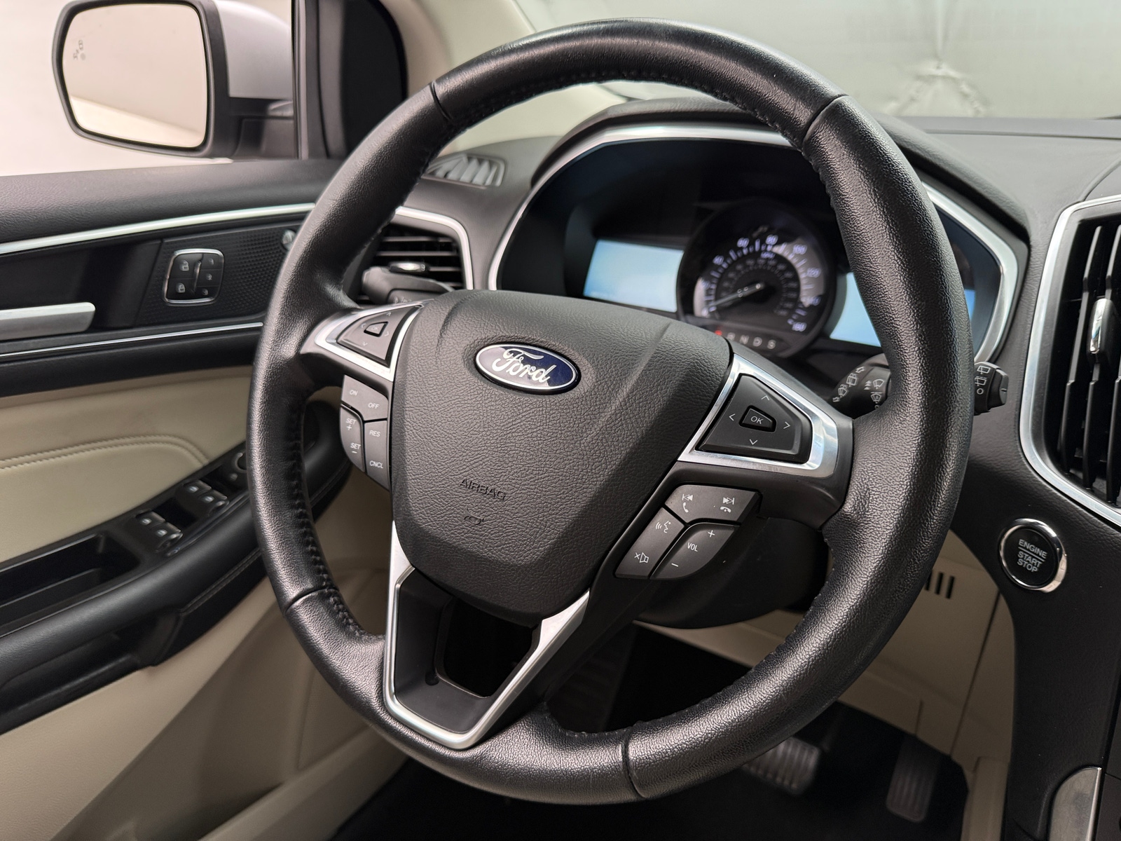 Thumbnail: 2019 Ford Edge - 4