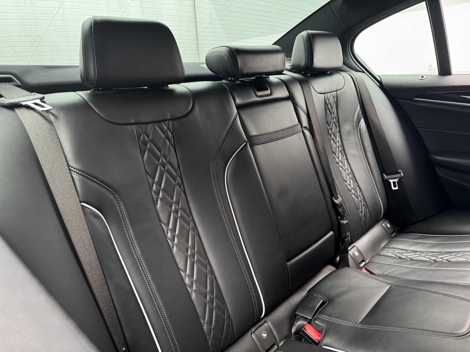 Thumbnail: 2018 BMW 5 Series - 5