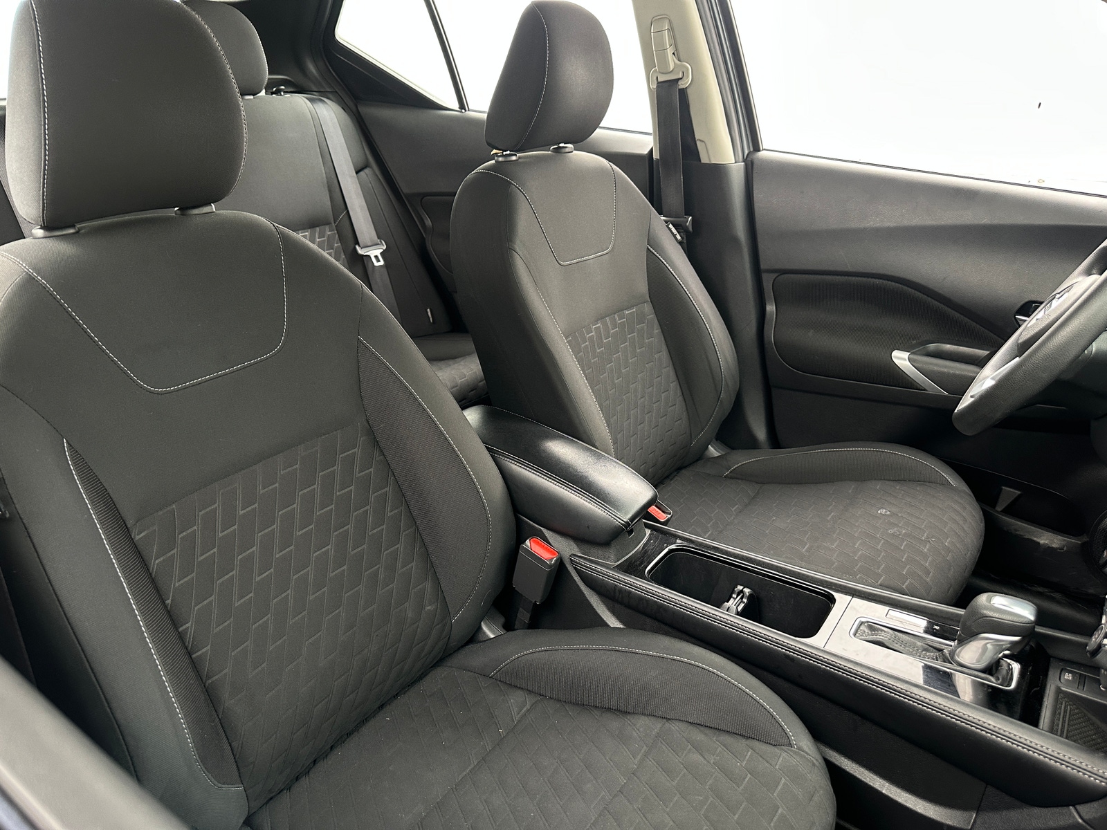 Thumbnail: 2021 Nissan Kicks - 2