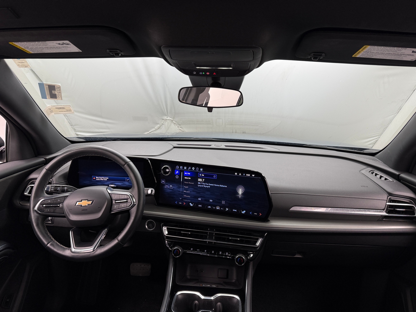 Thumbnail: 2025 Chevrolet Traverse - 3