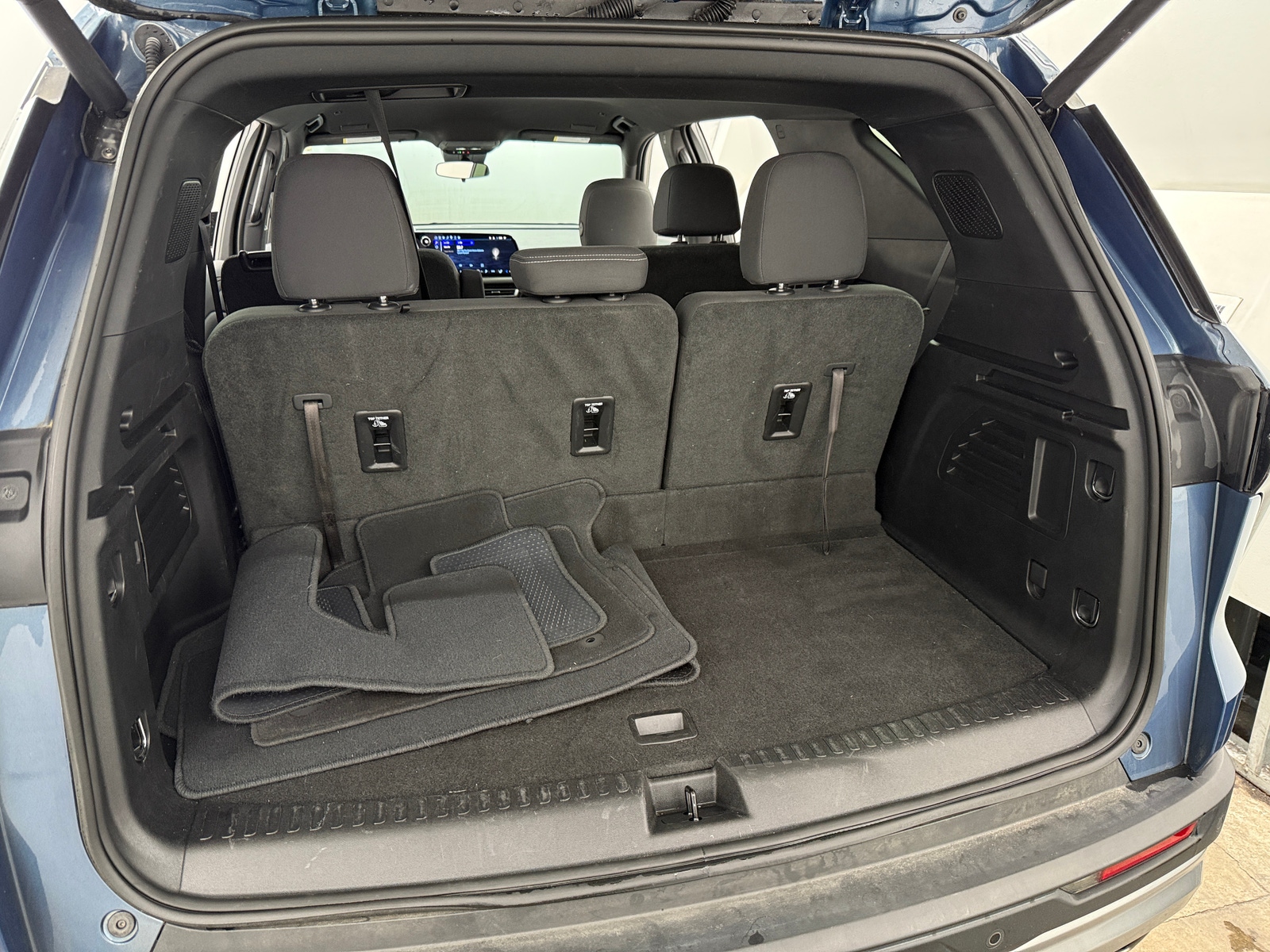 Thumbnail: 2025 Chevrolet Traverse - 7