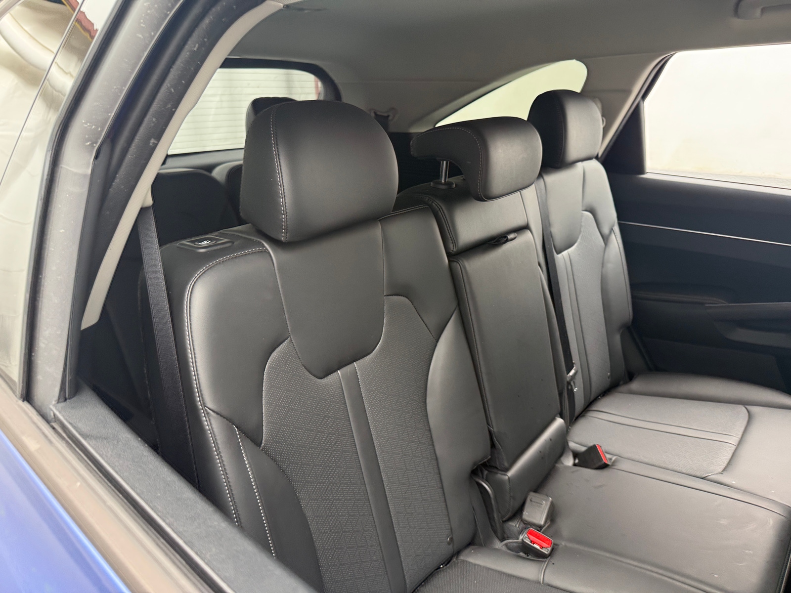 Thumbnail: 2023 Kia Sorento - 5