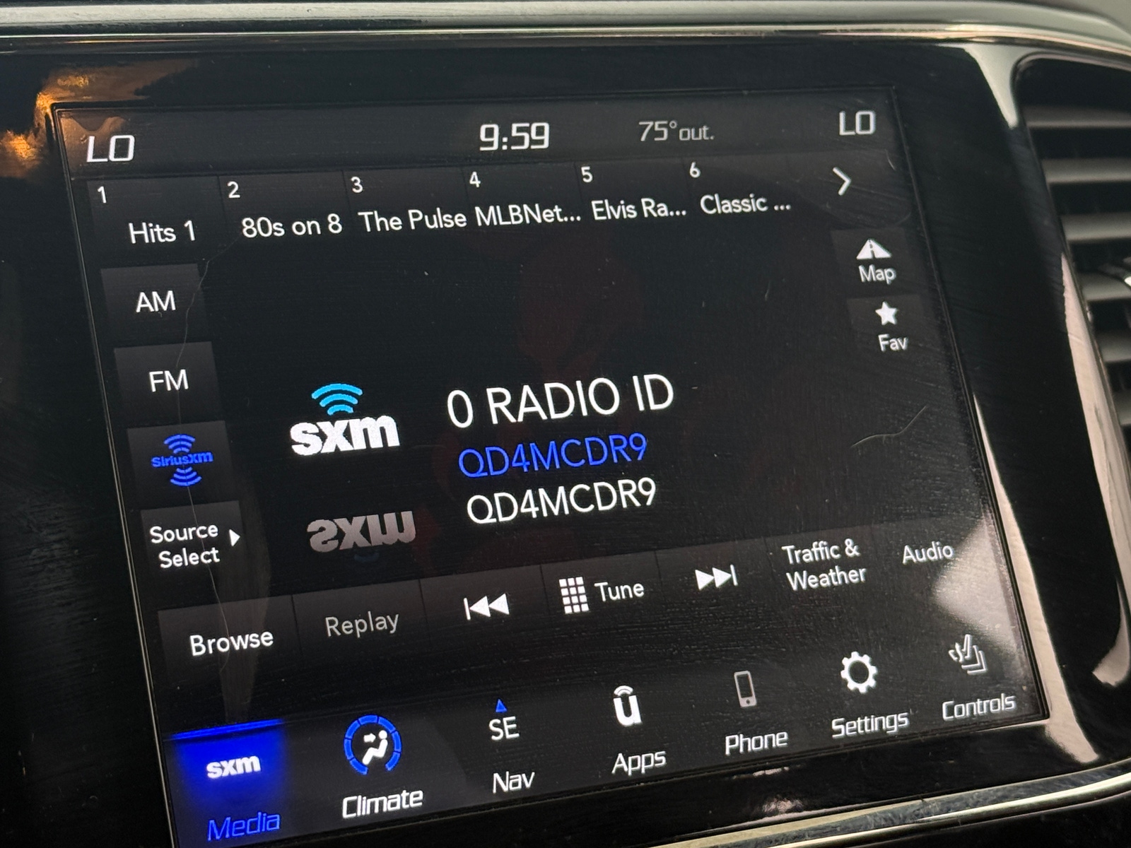 Thumbnail: 2020 Jeep Grand Cherokee - 3