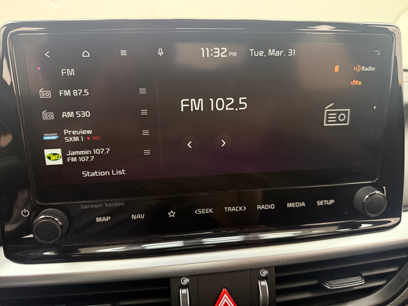 Thumbnail: 2023 Kia Forte - 4