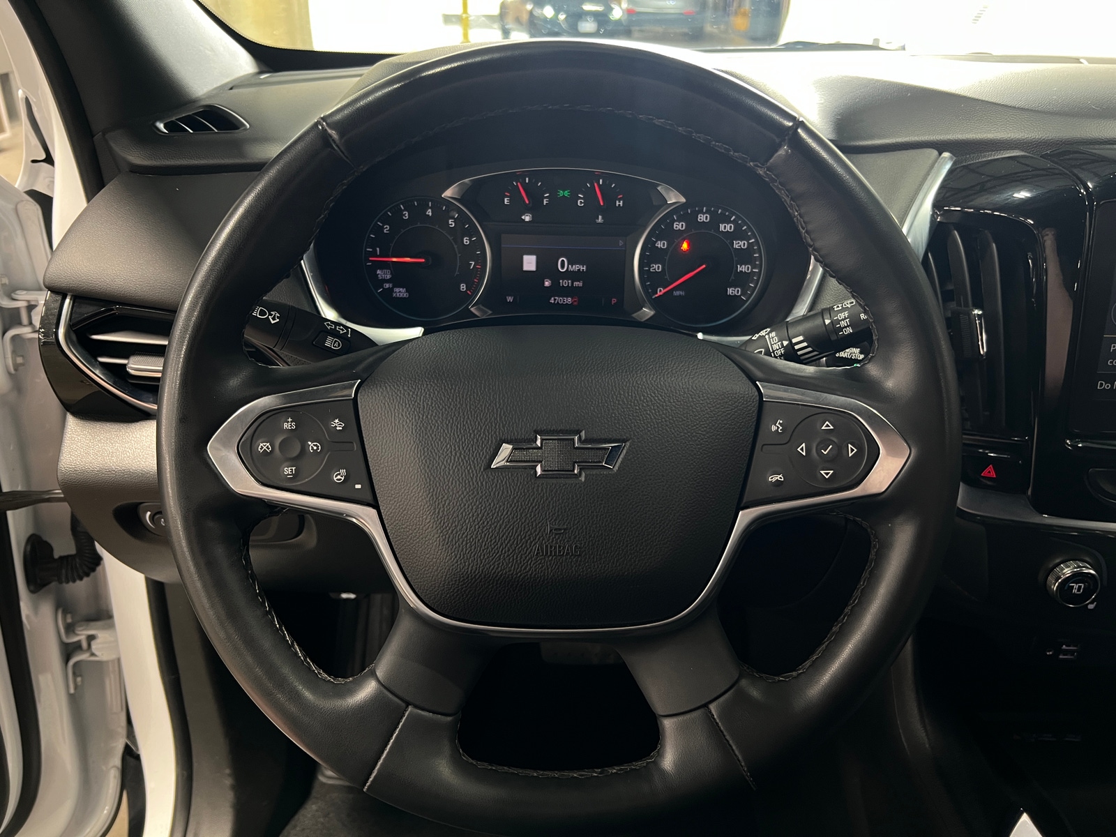 Thumbnail: 2023 Chevrolet Traverse - 4