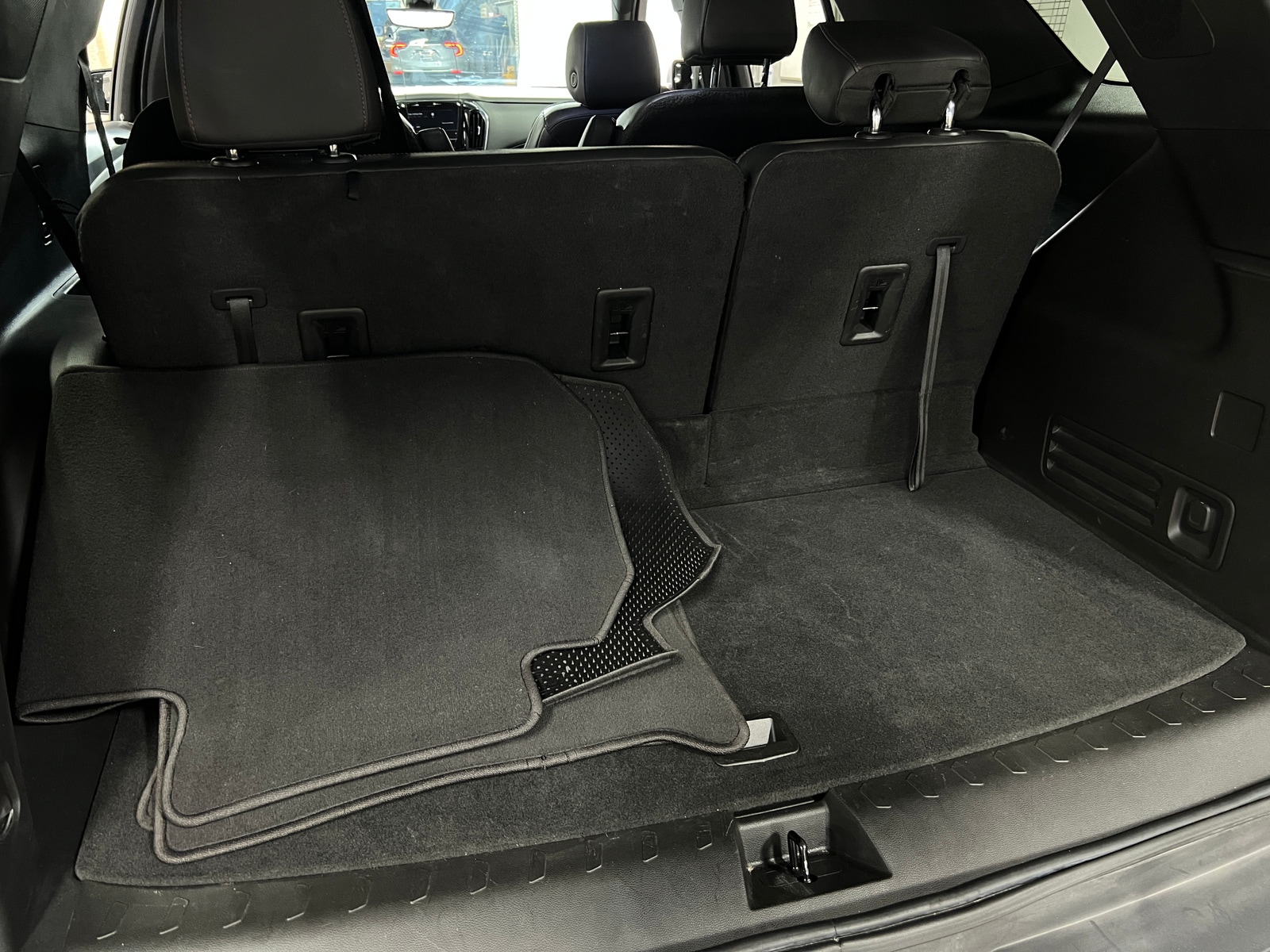 Thumbnail: 2023 Chevrolet Traverse - 6