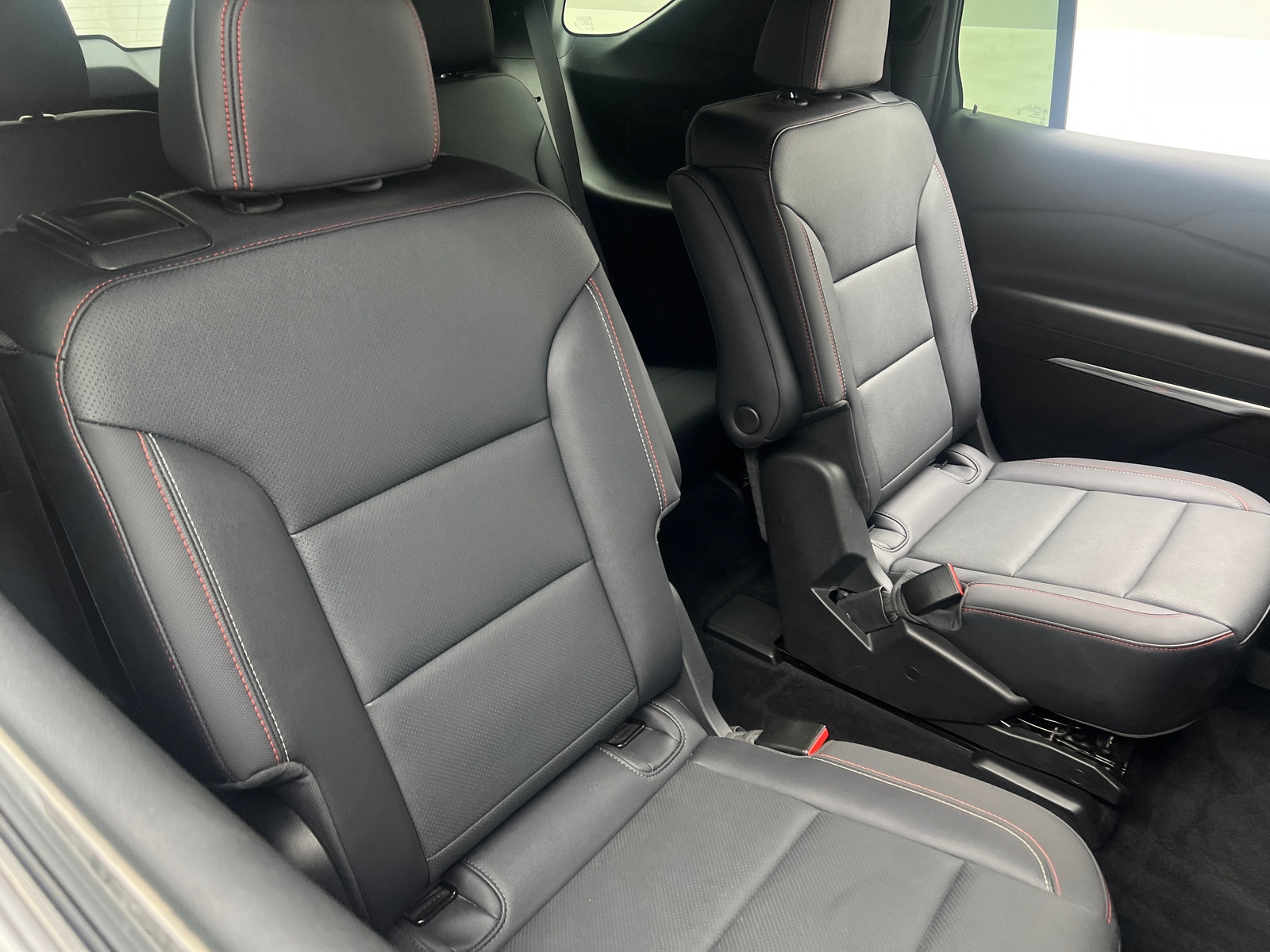 Thumbnail: 2025 Chevrolet Traverse - 5