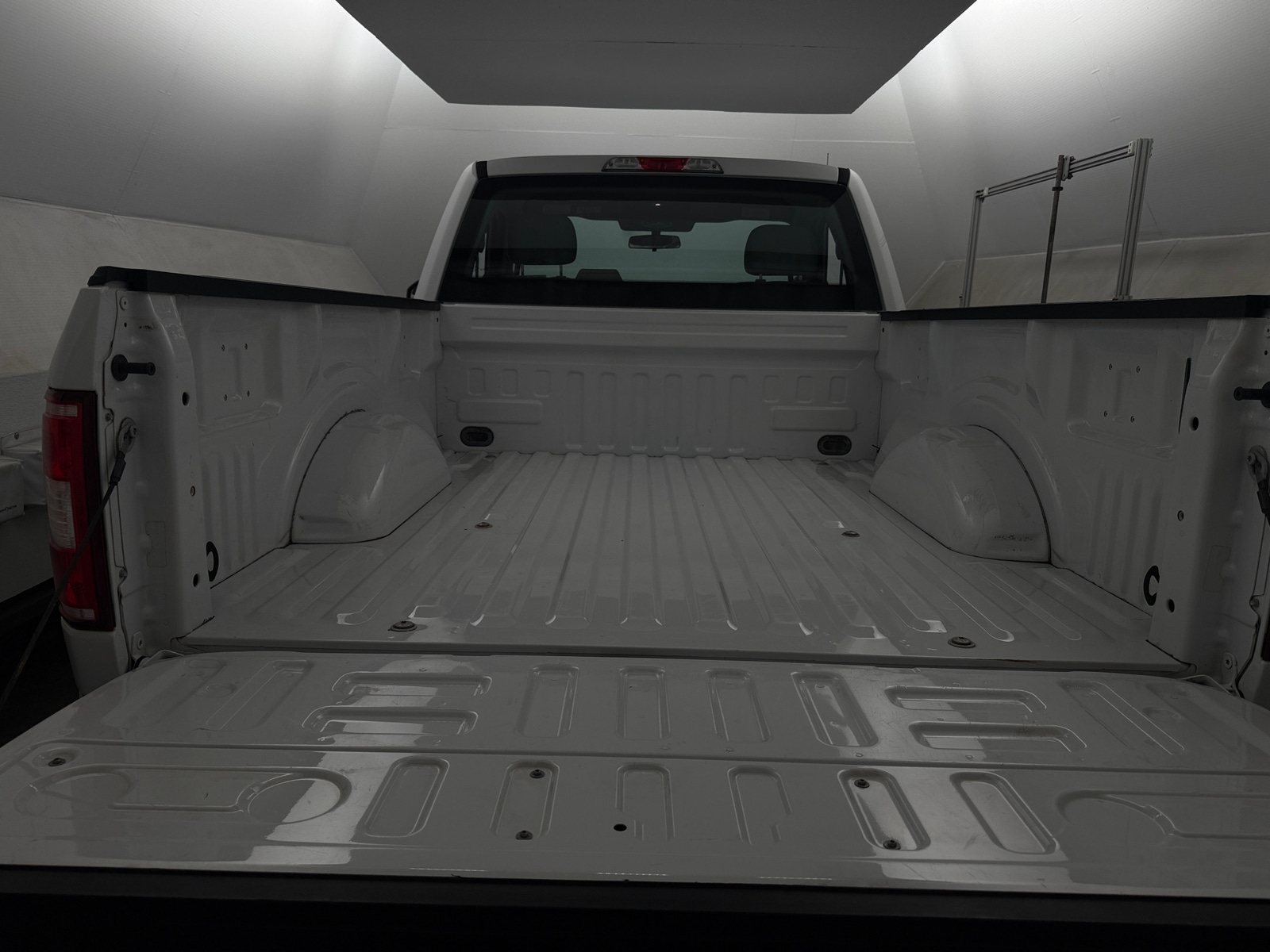 Thumbnail: 2018 Ford Econoline - 4