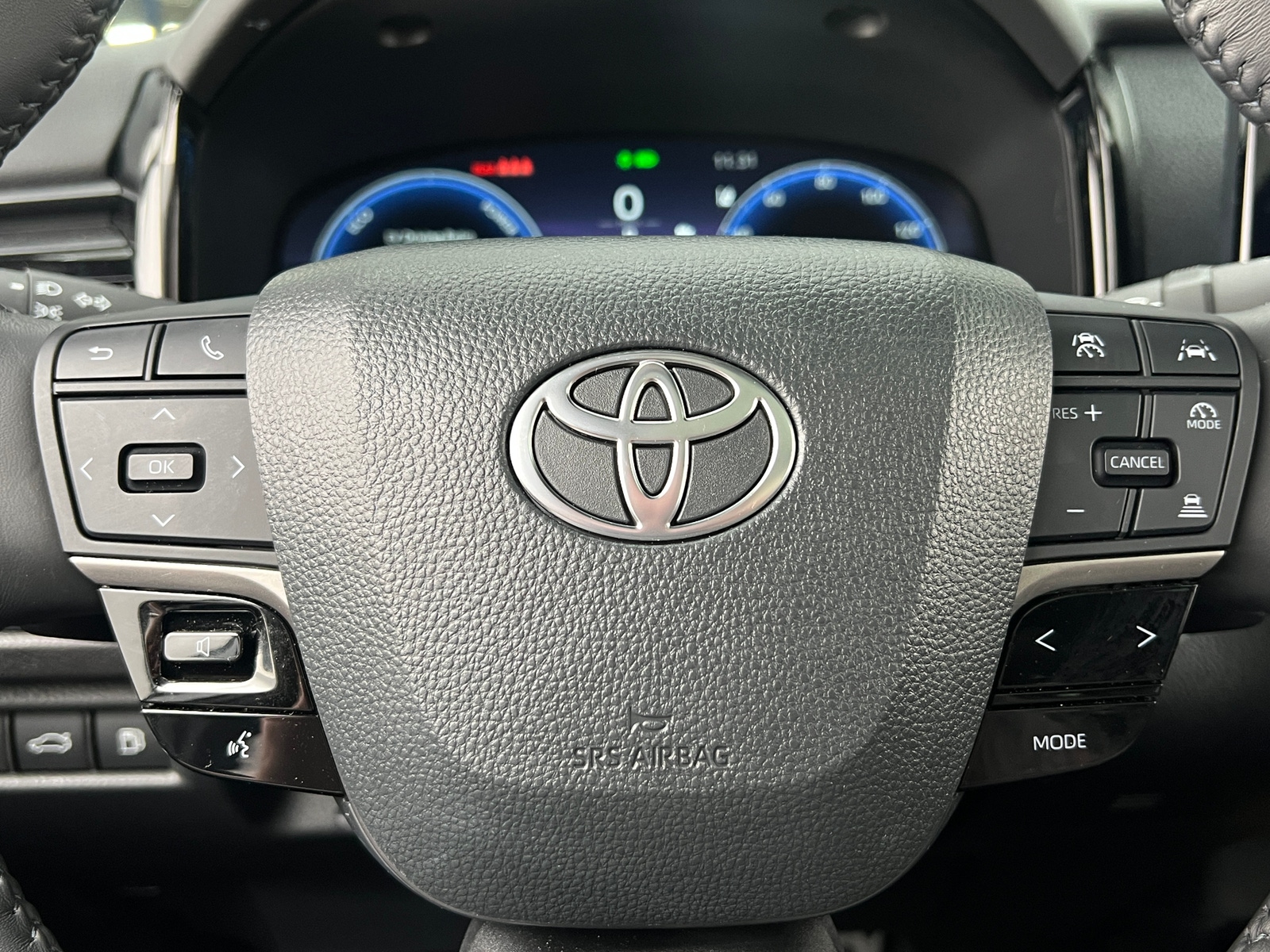 Thumbnail: 2025 Toyota Camry - 4