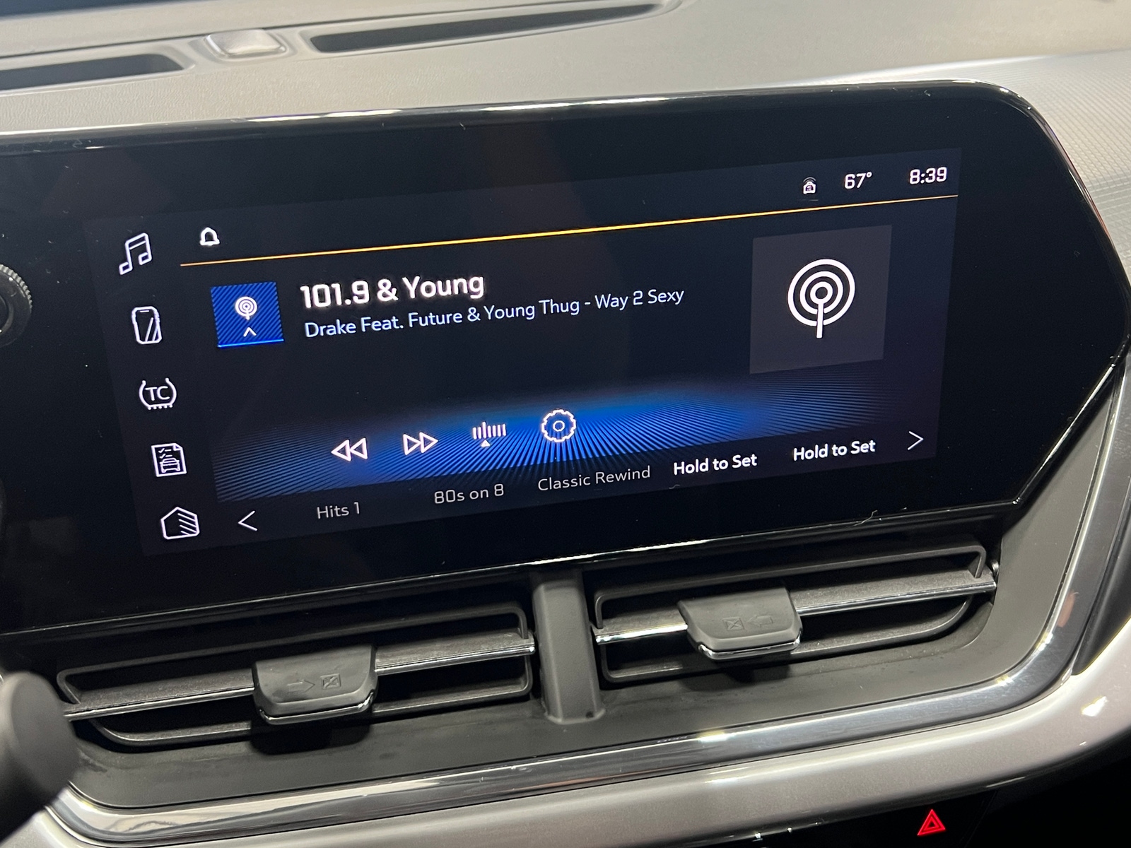 Thumbnail: 2025 Chevrolet Trax - 4