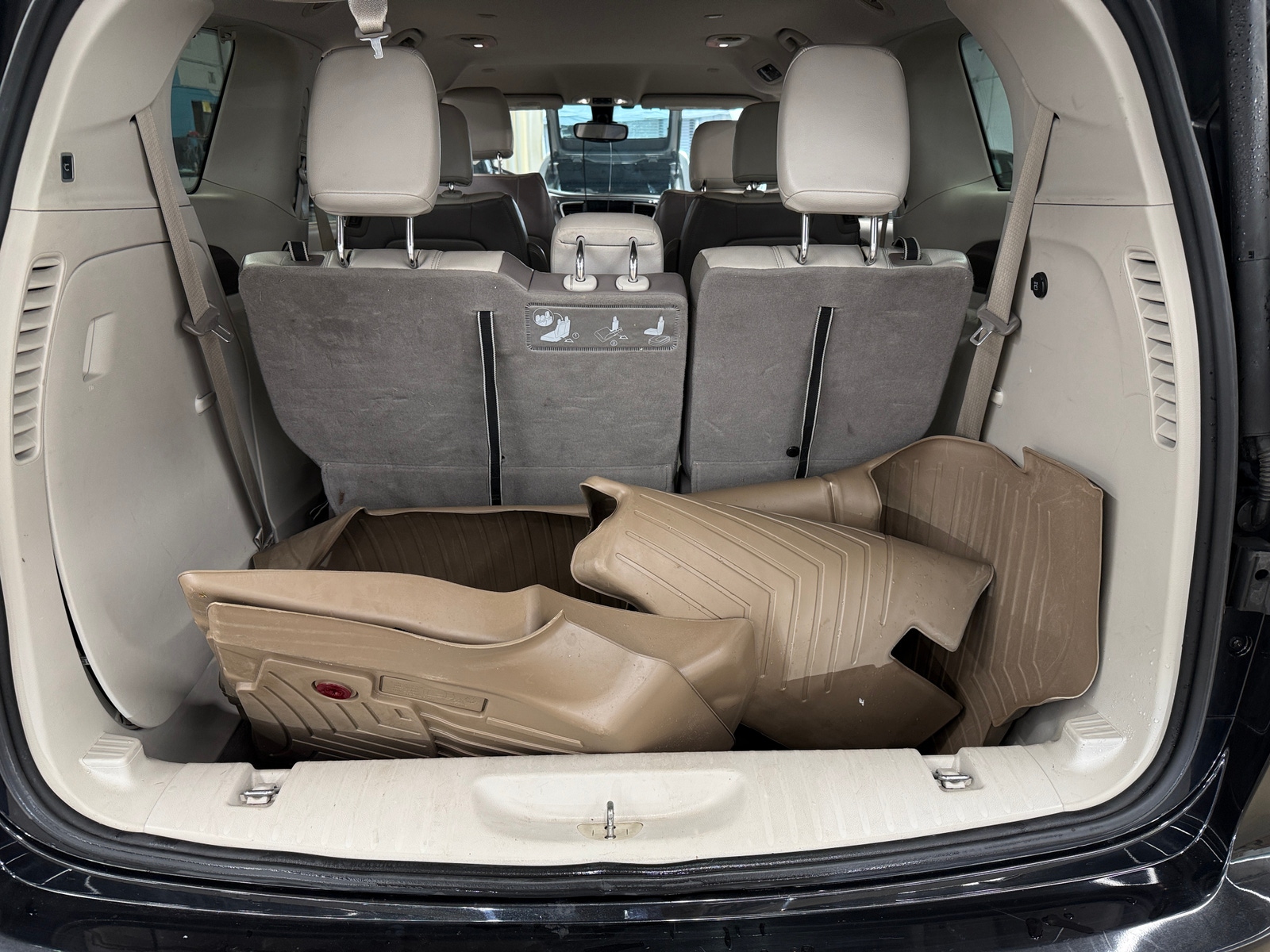 Thumbnail: 2017 Chrysler Pacifica - 6