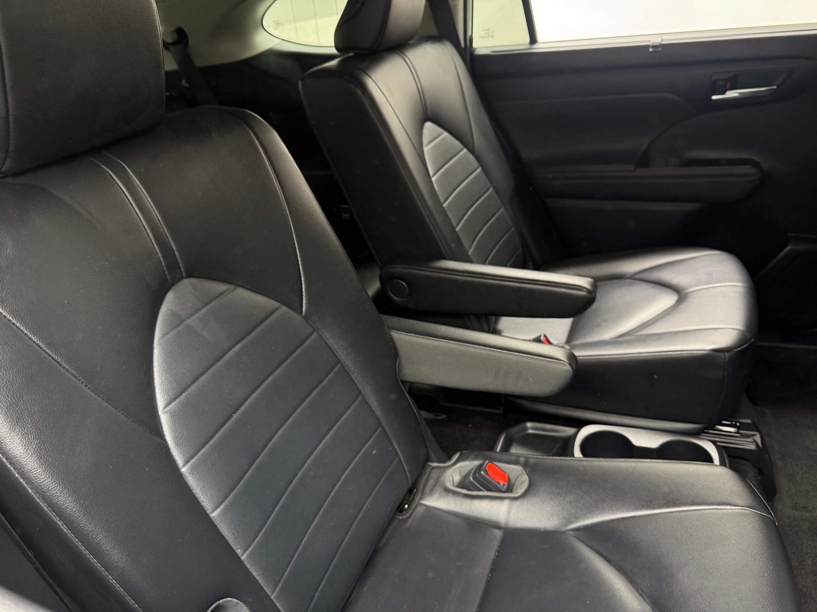 Thumbnail: 2023 Toyota Highlander - 5