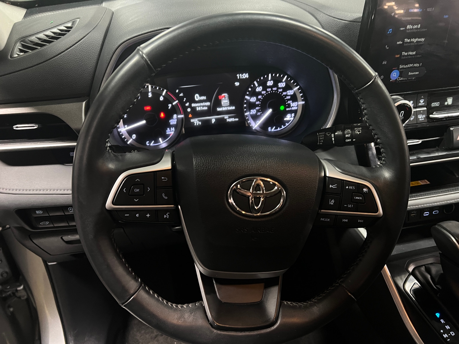 Thumbnail: 2023 Toyota Highlander - 4