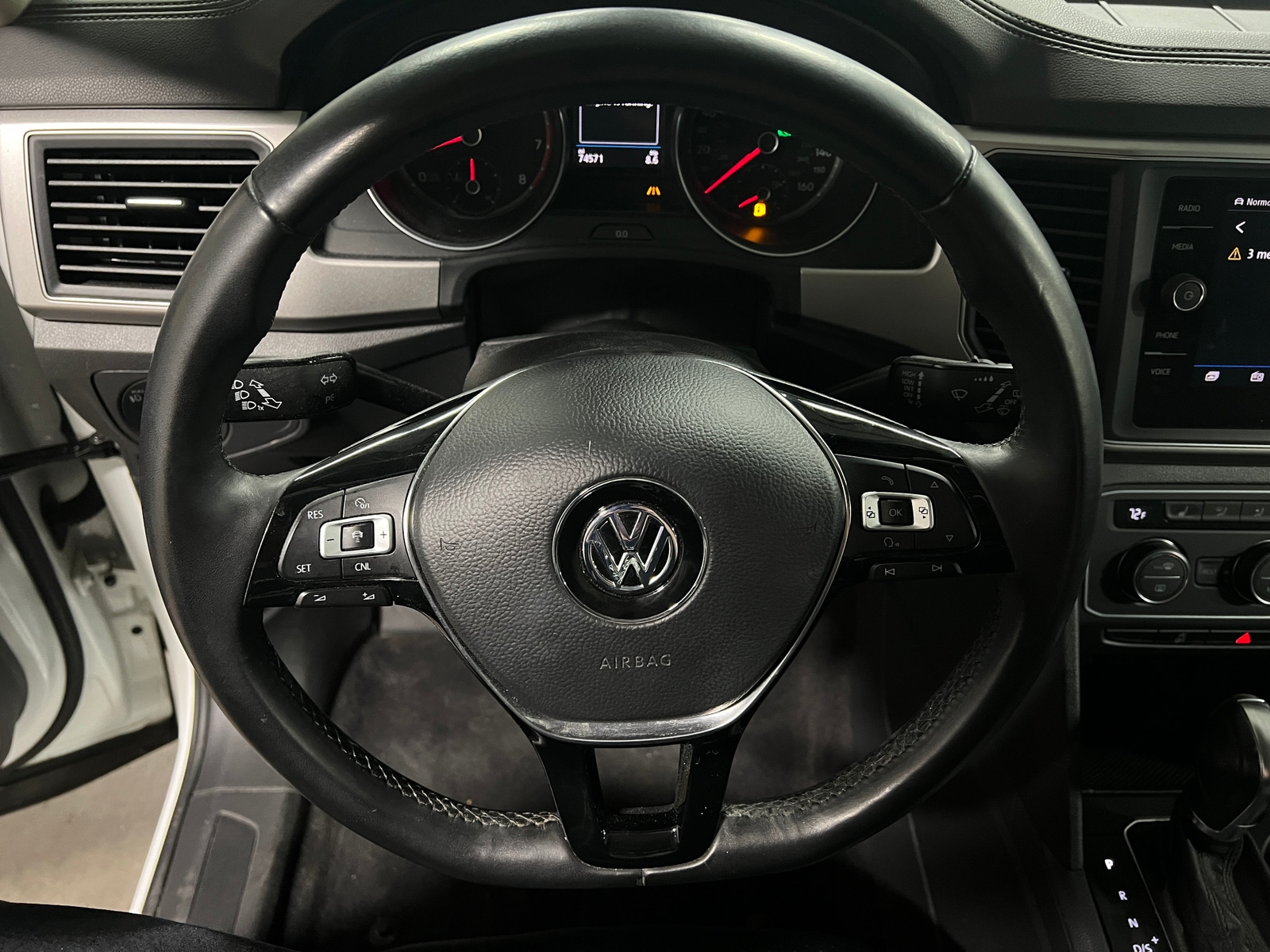 Thumbnail: 2018 Volkswagen Atlas - 4