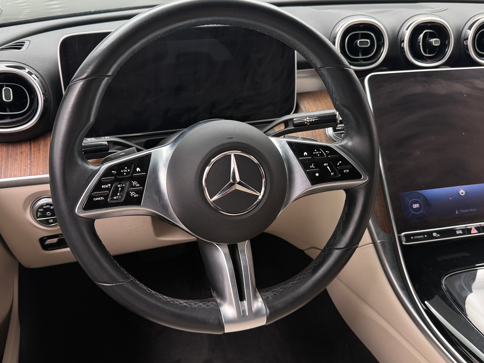 Thumbnail: 2024 Mercedes-Benz C-Class - 4