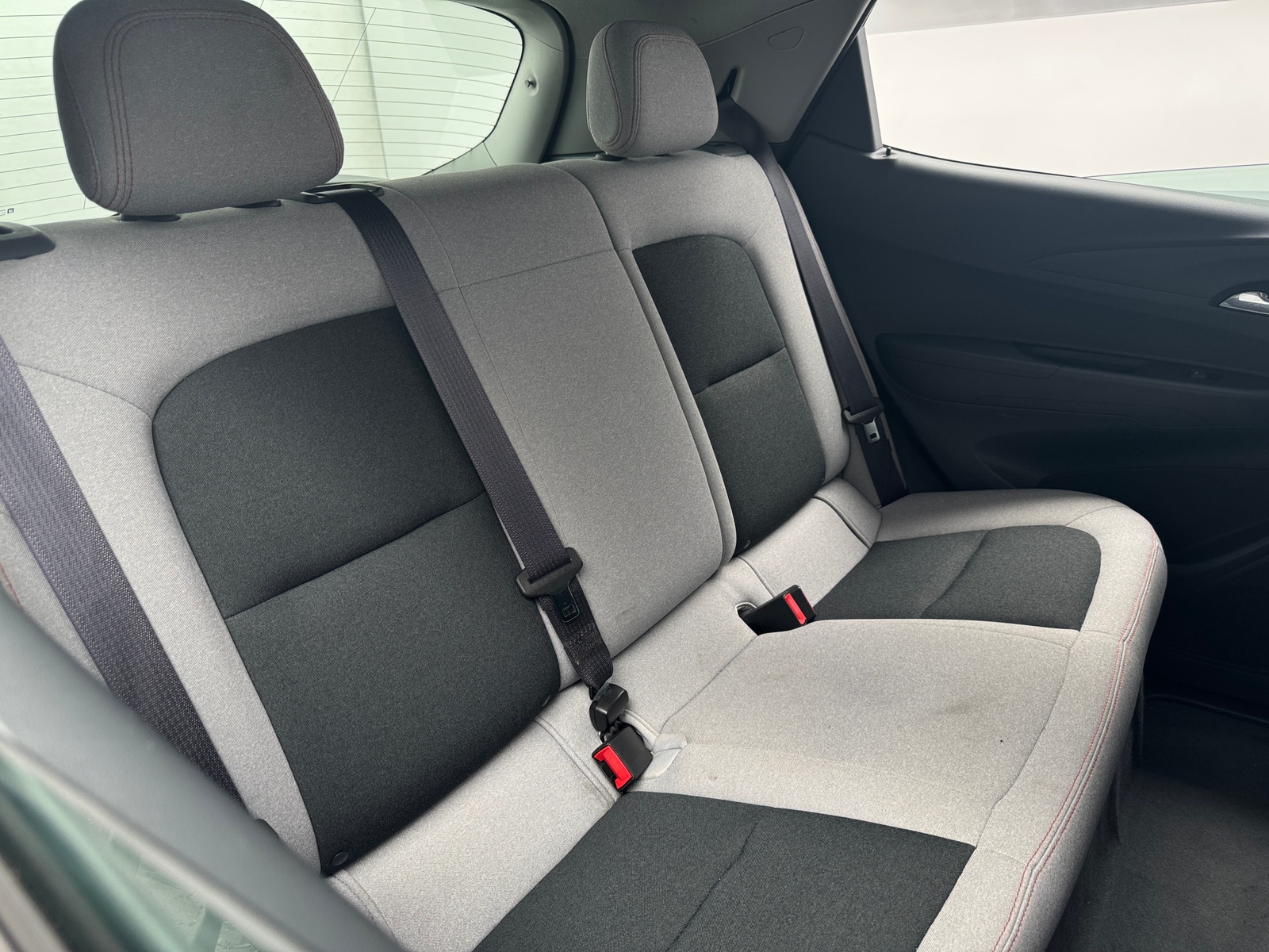 Thumbnail: 2017 Chevrolet Bolt EV - 6