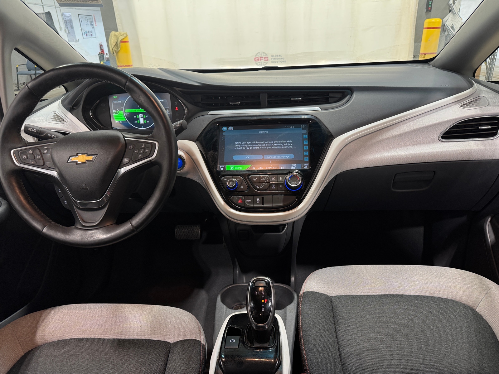 Thumbnail: 2017 Chevrolet Bolt EV - 3