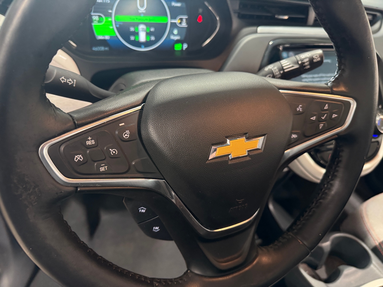 Thumbnail: 2017 Chevrolet Bolt EV - 5