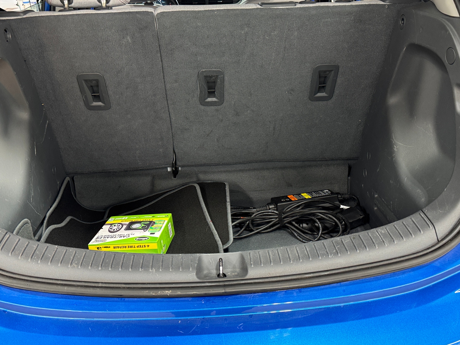 Thumbnail: 2017 Chevrolet Bolt EV - 7