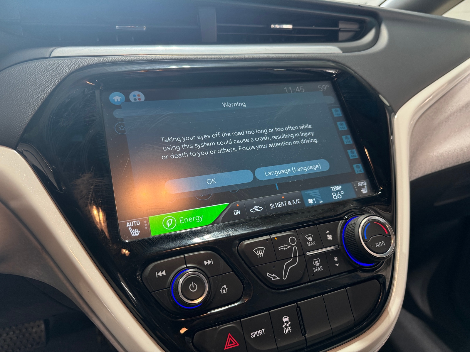 Thumbnail: 2017 Chevrolet Bolt EV - 4