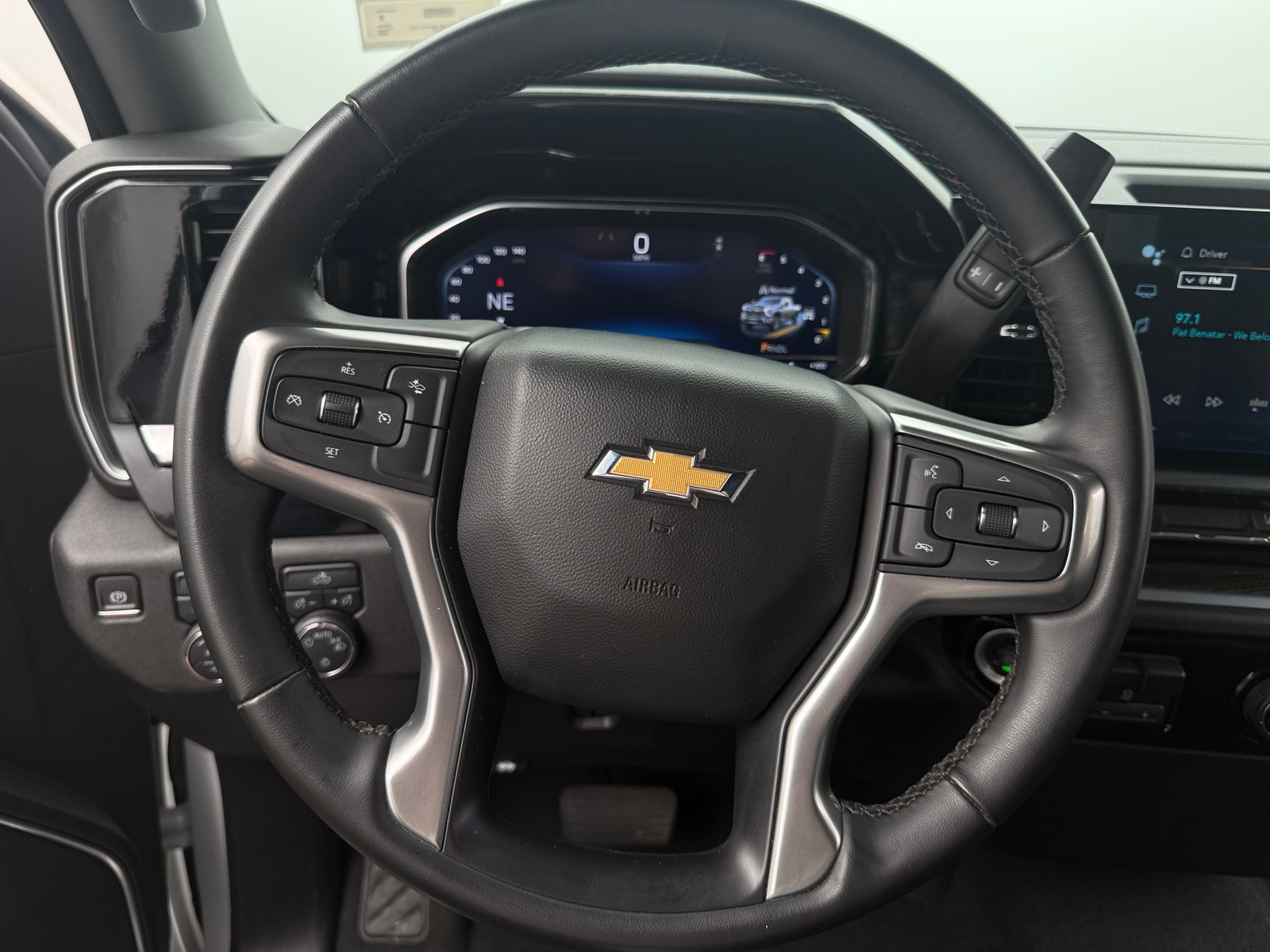 Thumbnail: 2024 Chevrolet Silverado 2500 - 5