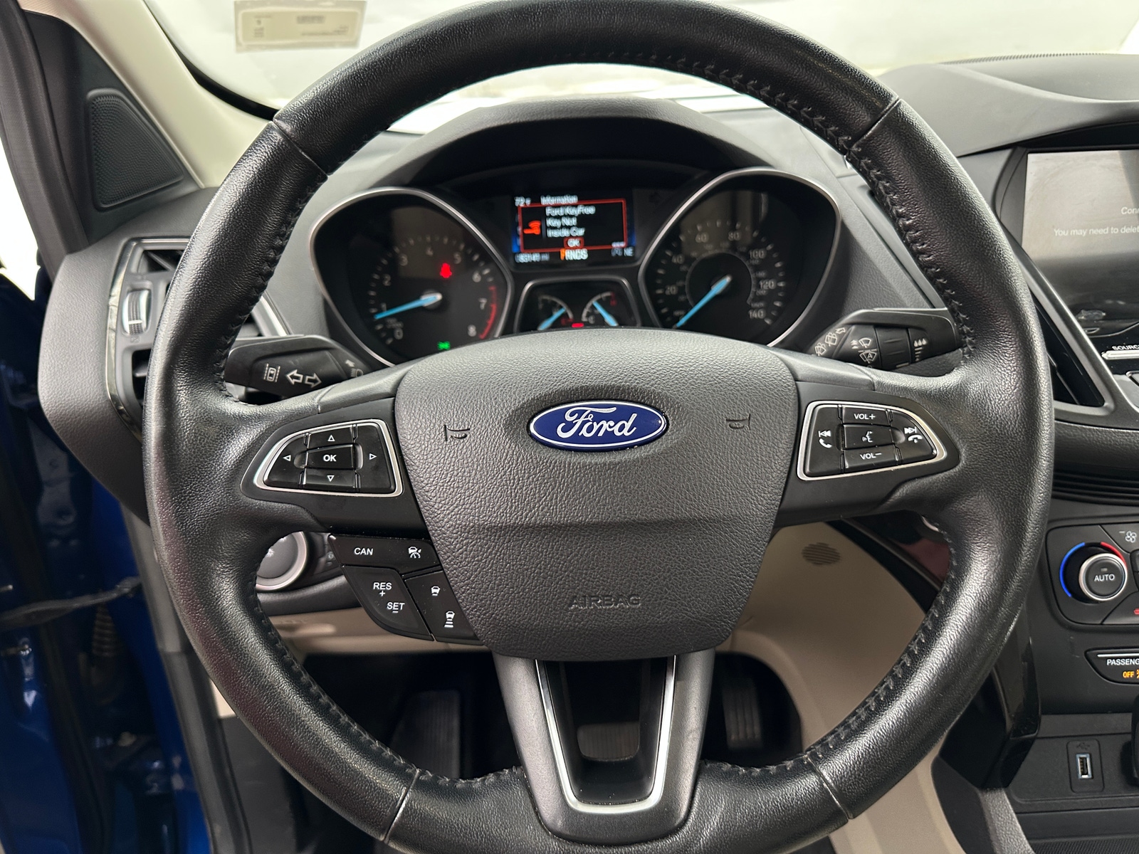 Thumbnail: 2019 Ford Escape - 4
