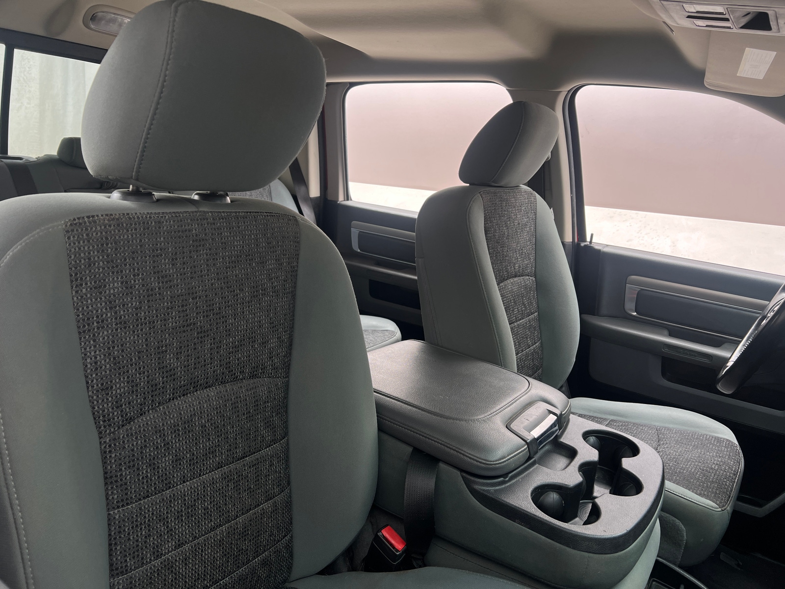 Thumbnail: 2019 RAM 1500 Classic - 2