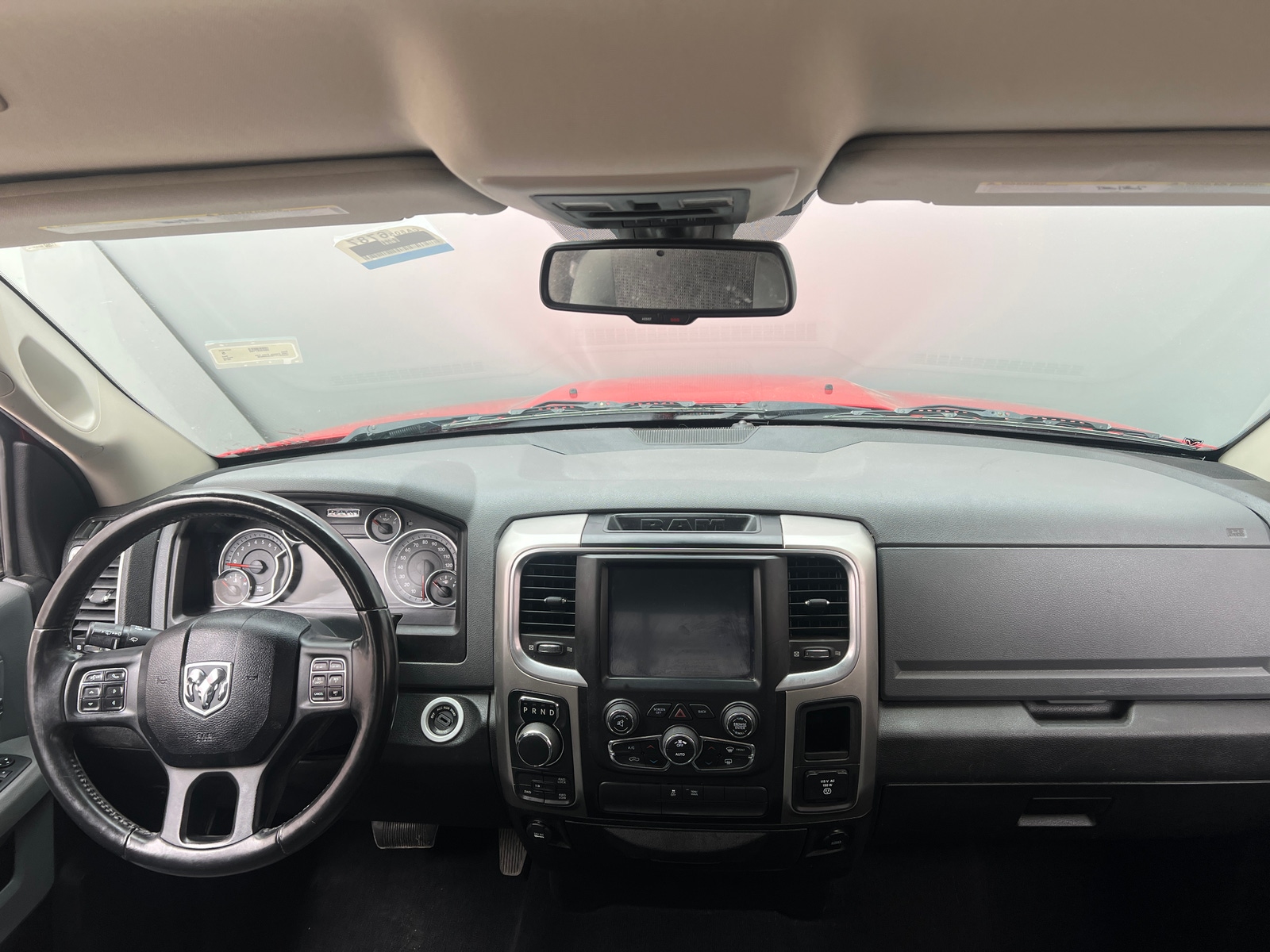 Thumbnail: 2019 RAM 1500 Classic - 3