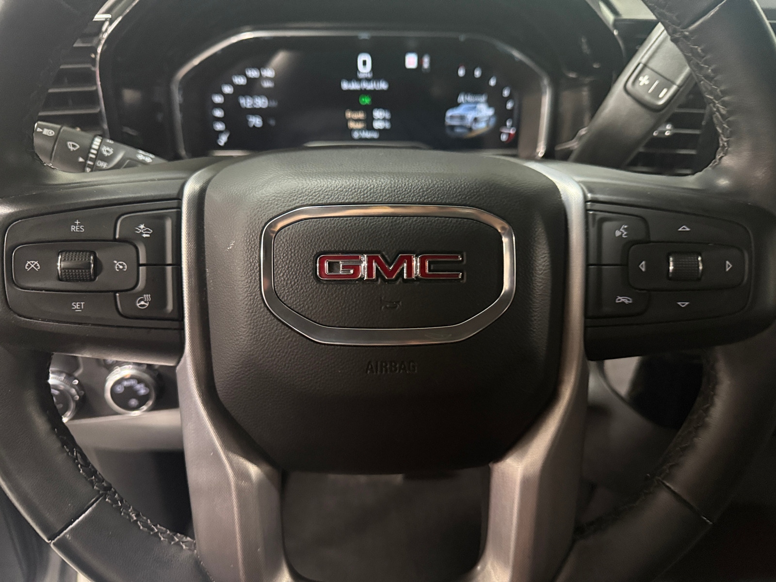 Thumbnail: 2023 GMC Sierra 1500 - 5