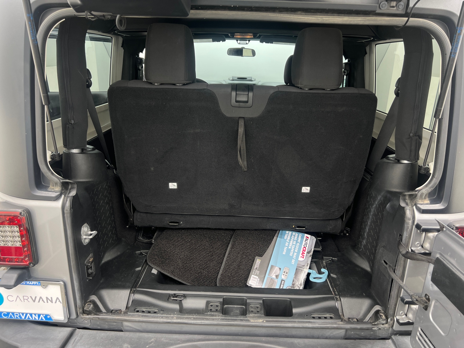 Thumbnail: 2017 Jeep Wrangler - 7