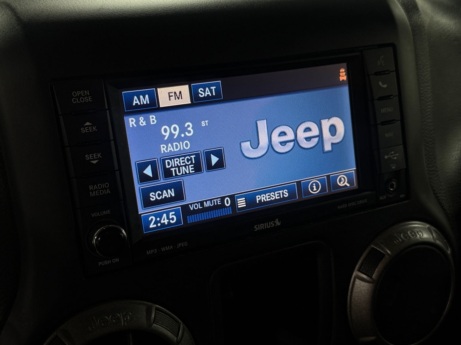 Thumbnail: 2017 Jeep Wrangler - 4