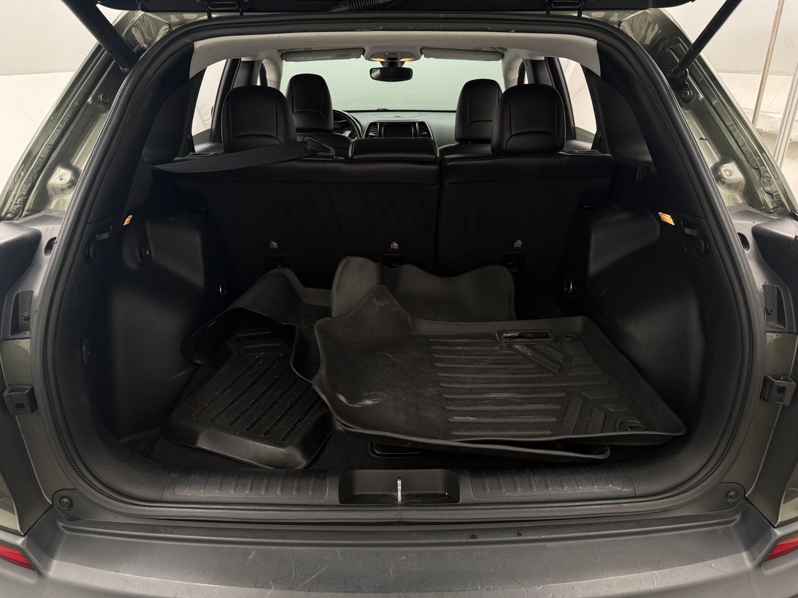 Thumbnail: 2019 Jeep Cherokee - 6