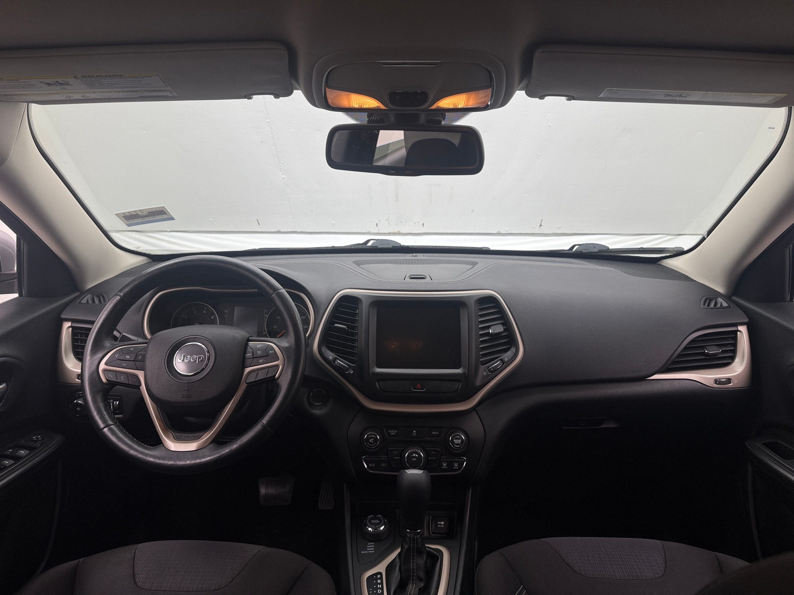 Thumbnail: 2015 Jeep Cherokee - 3