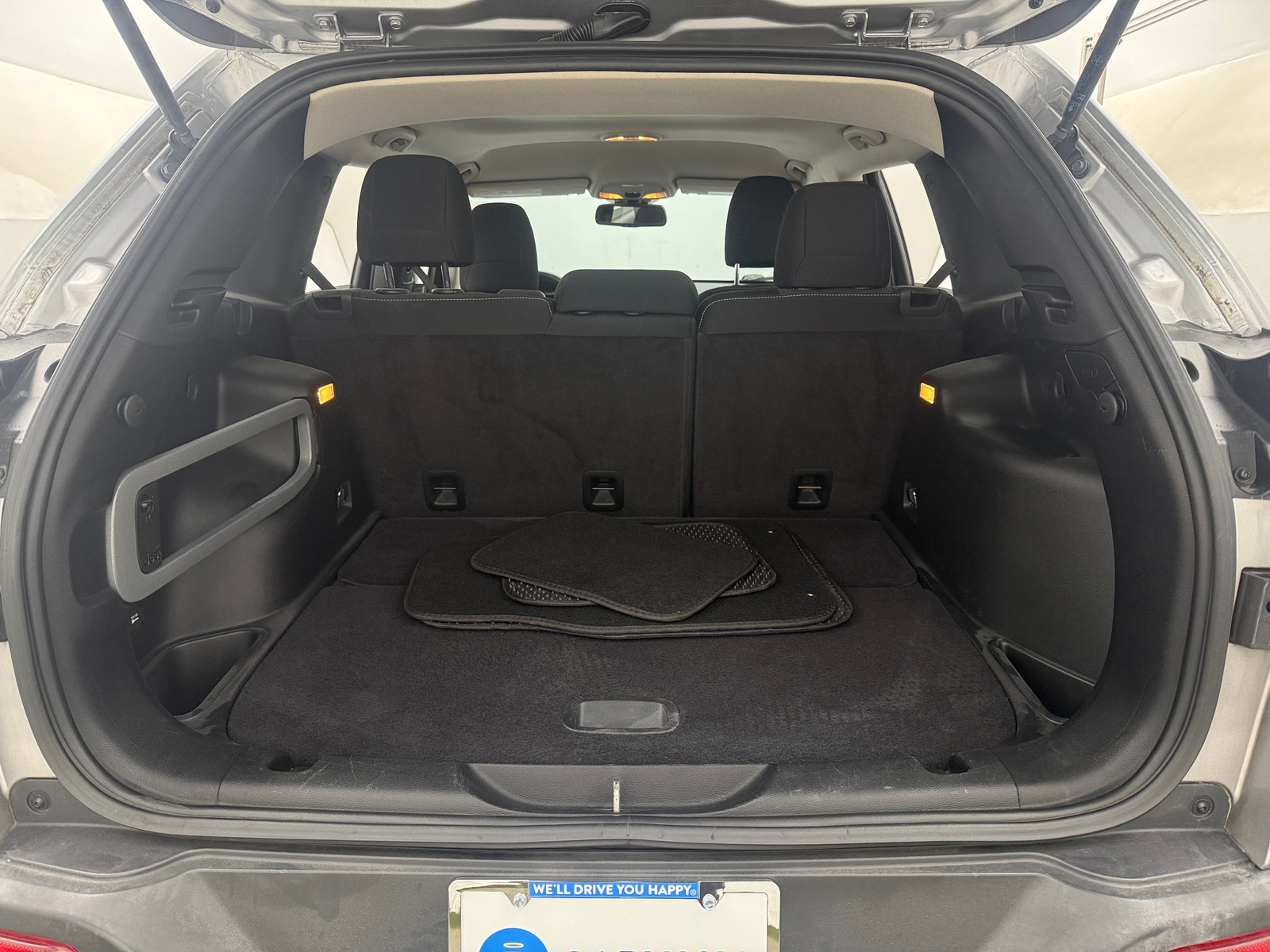 Thumbnail: 2015 Jeep Cherokee - 7