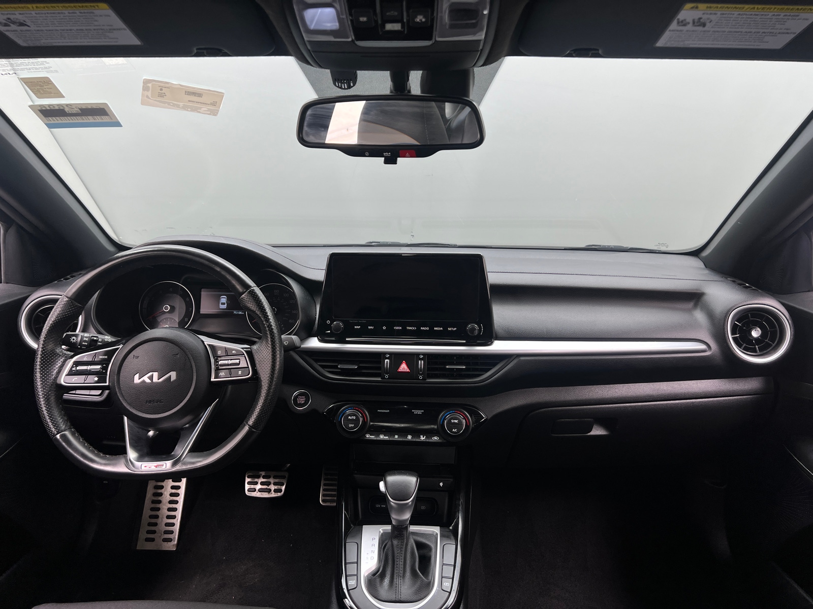 Thumbnail: 2023 Kia Forte - 3