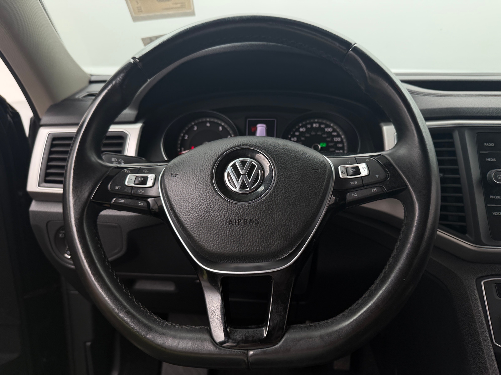 Thumbnail: 2019 Volkswagen Atlas - 4