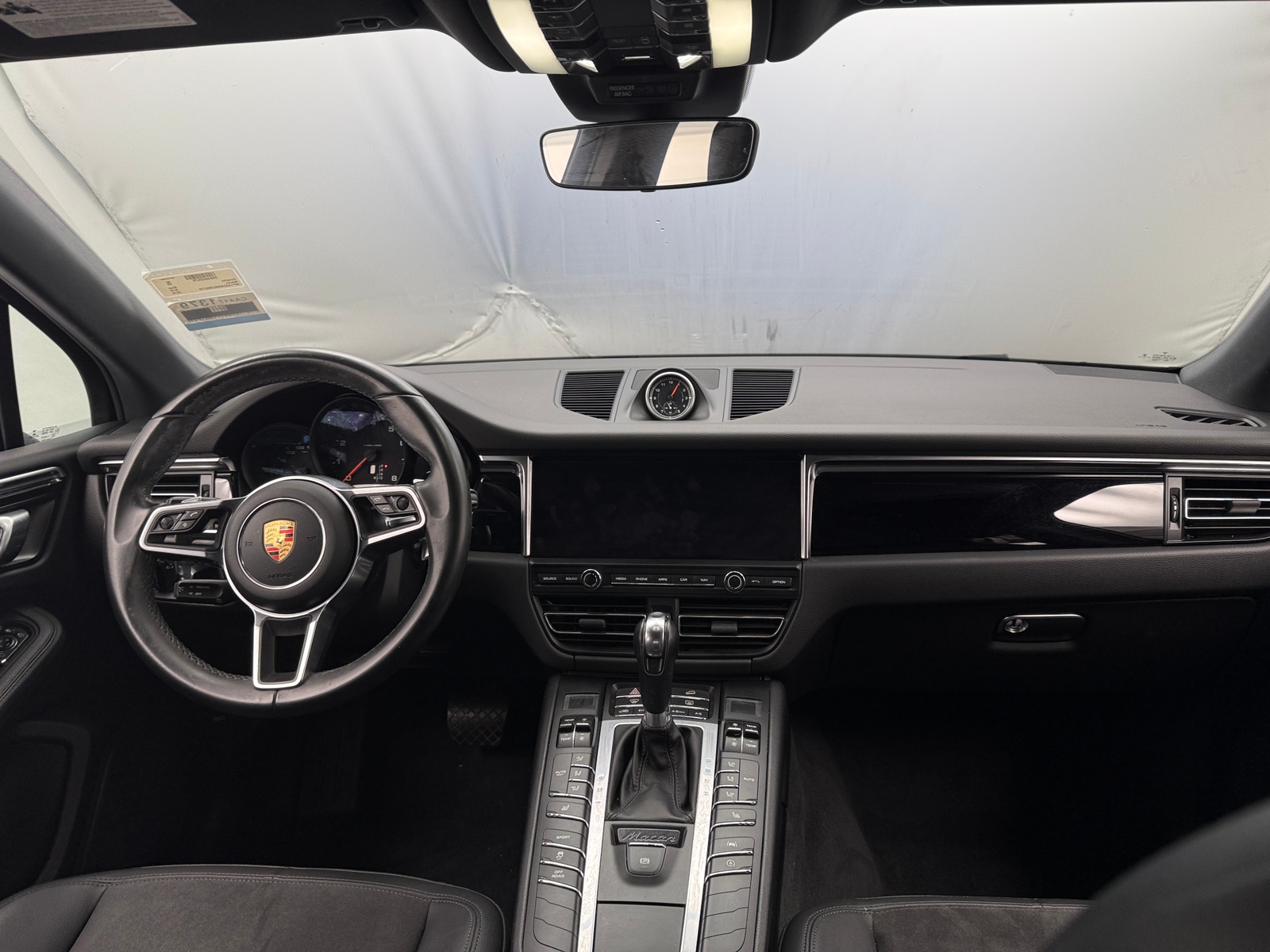 Thumbnail: 2019 Porsche Macan - 2